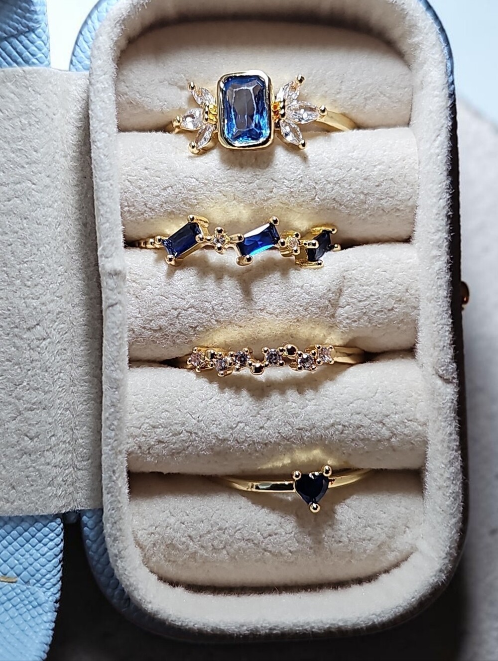Nwt Lameno 18 K Gold Vermeil Blue Sapphire Stackable Ring Set With Jewelry Box - Picture 4 of 4